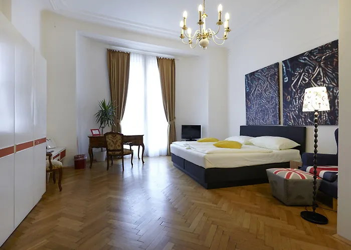 Museum Hotel 3*