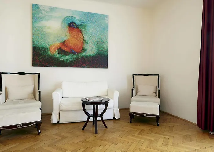 Museum Hotel 3*